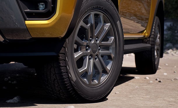 vn-wildtrak-highlights-alloys.jpg.renditions.original.png