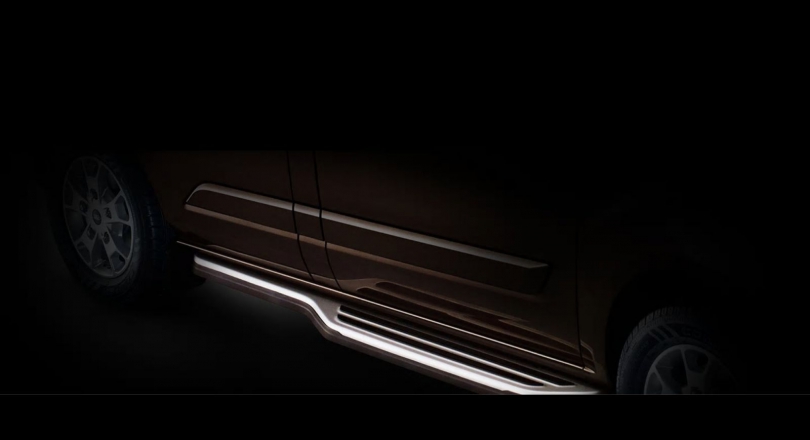 Bậc lên xuống nẹp chrome sang trọng và tinh tế