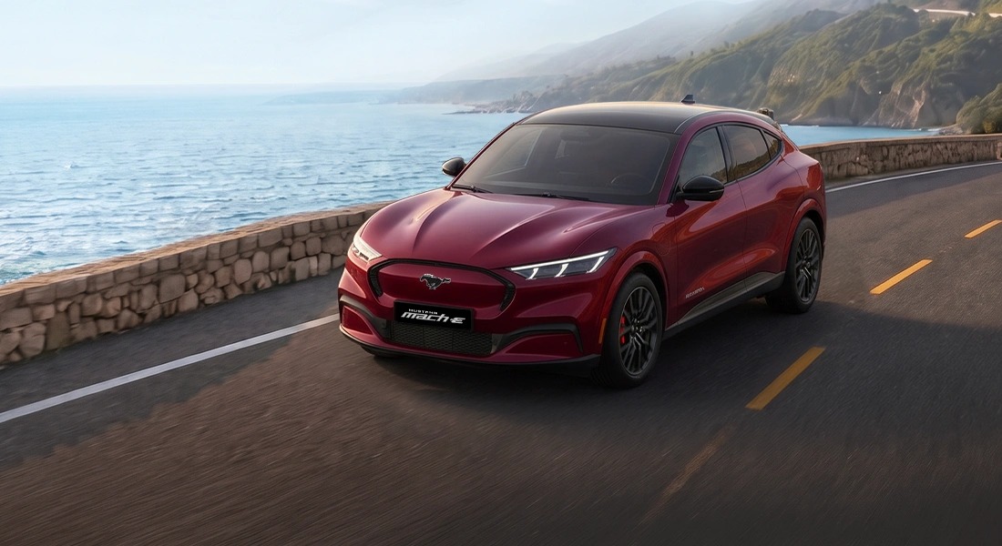 Xe điện mới tinh ra mắt ngày mai: Đi 515km/sạc, khách đi 400.000km mới chai pin 10%, hãng đã lắp trụ sạc - Ảnh 2.