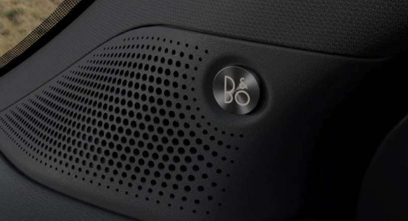 Hệ thống 12 loa B&O® sống động