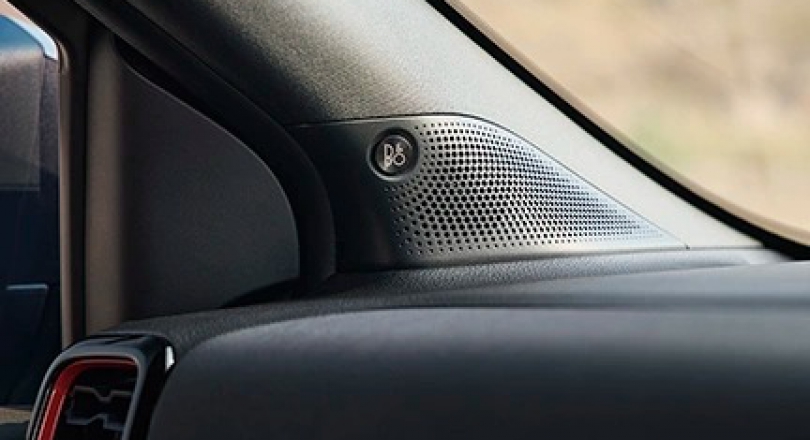 Hệ thống âm thanh Bang & Olufsen®