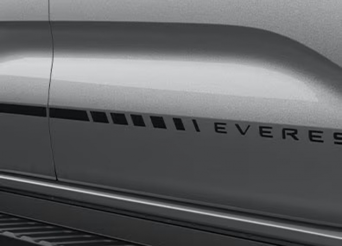 Decal dán sườn xe có chữ Everest