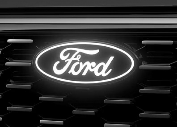 Logo Ford Phát Sáng